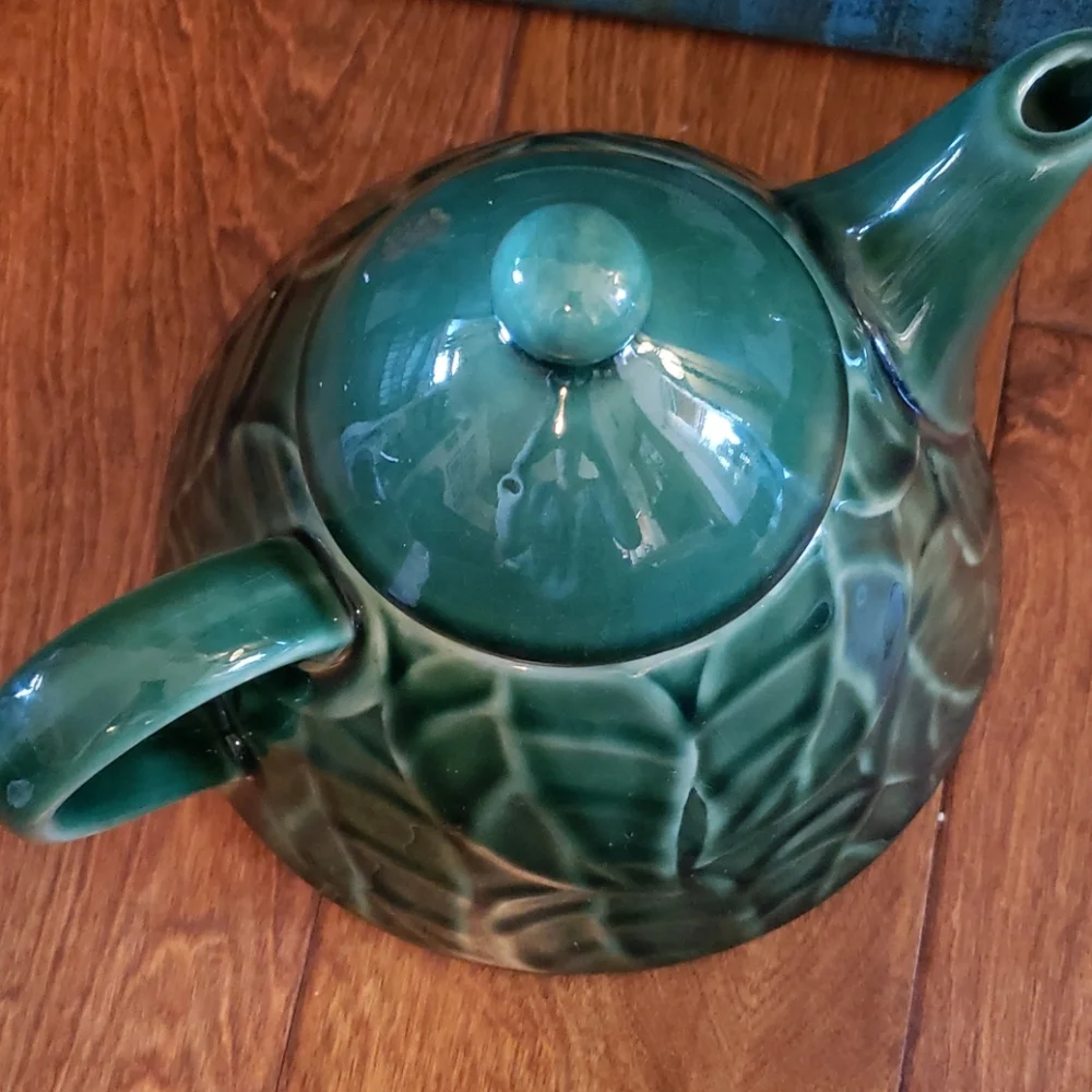 Pier 1 Imports Green Leaf Tea Pot